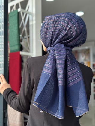 Abiye İthal Şal Lacivert Rengi