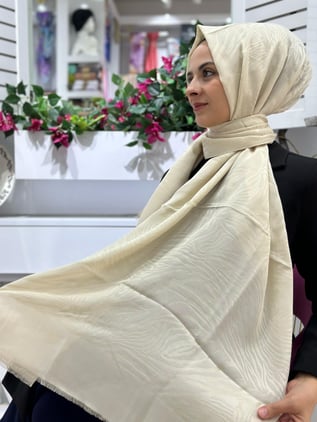 İpekevi Jakarlı Şal Krem Rengi