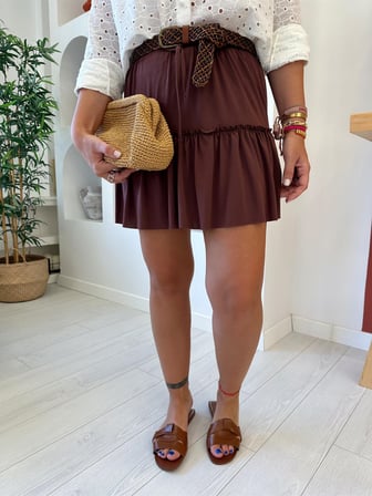 Acı Kahve, Beli Komple Lastikli Şort Etek