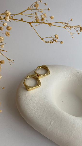 14K Gold kare küpe