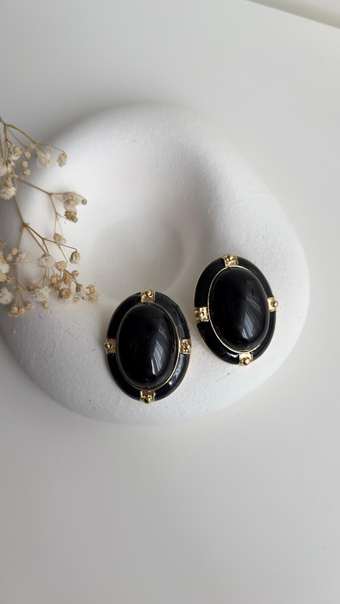 Dark jewel küpe