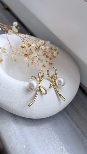 Elegant pearl küpe
