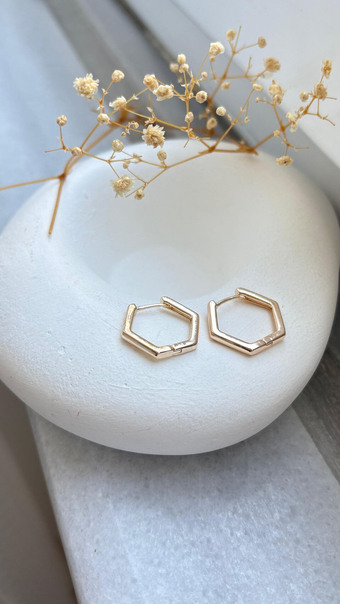 Hexagon küpe