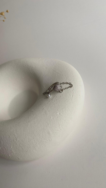 Silver lale kıkırdak küpe