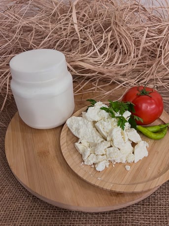ALTUNOĞULLARI TULUM PEYNİR (1KG) görseli.