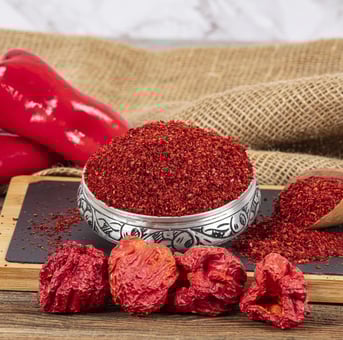 EV YAPIMI PUL BİBER 1 KG görseli.