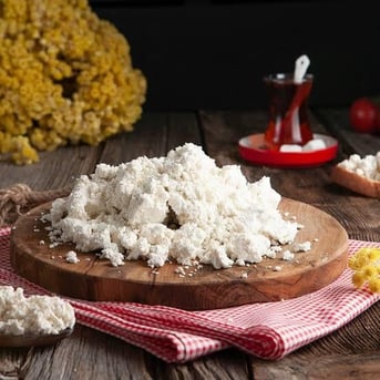 LOR PEYNİRİ 1KG görseli.