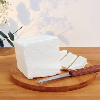 SIFIR TUZSUZ TAZE PEYNİR 1 KG görseli.