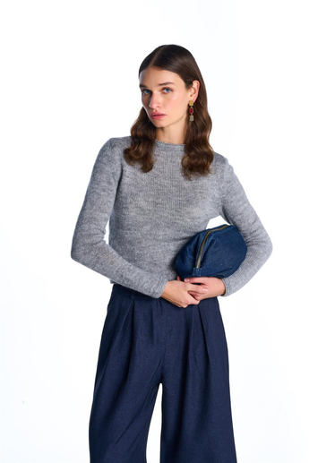 Gri Triko Crop Kazak
