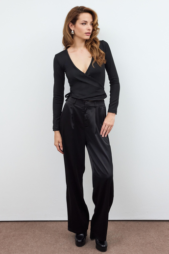 Siyah Basic Kruvaze Bağlamalı Bluz