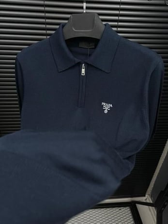 Nakış Logolu Fermuarlı Yakalı Triko T-Shirt