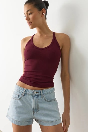 Bordo Basic Vücuda Oturan Kolsuz Kadın Atlet MG2639