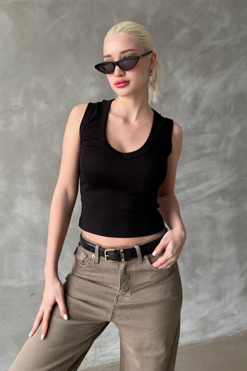 Siyah V Yaka Biyeli Kadın Atlet Mg2292