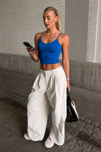 Mavi Askılı V Yaka Crop Top MG2454