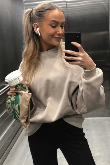 Beige Crewneck Basic Sweatshirt MG1559