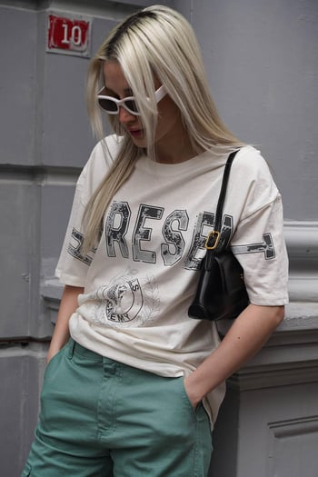 Beyaz Baskılı Bisiklet Yaka Oversize MG1844