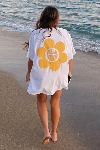 Beyaz Baskılı Oversize Yuvarlak Yaka Kadın Tişört MG1472