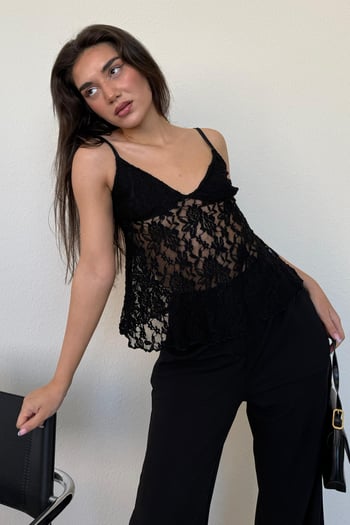 Siyah Askısı Ayarlanabilir Dantelli Bluz MG2348