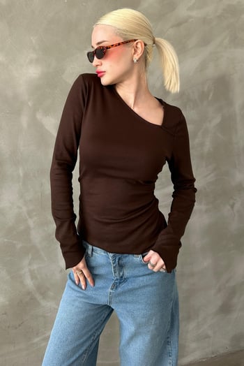 Kahverengi Asimetrik Yaka Kadın Body Mg2311