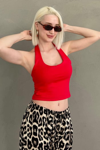 Kırmızı Halter Yaka Boyun Askılı Crop Top MG2456