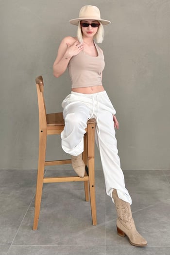 Taş Rengi Halter Yaka Boyun Askılı Crop Top MG2456