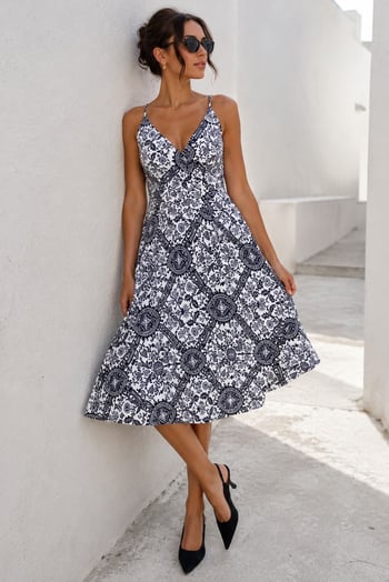 Siyah Desenli Dekolteli Midi Boy Elbise MG1537