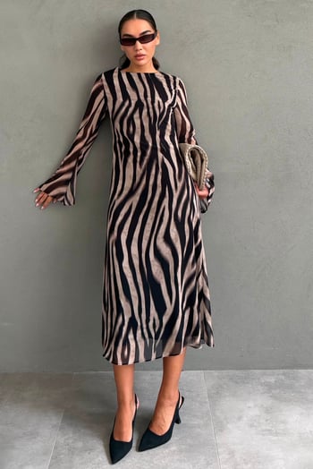 Bej Zebra Desenli Şifon Midi Elbise MG2854