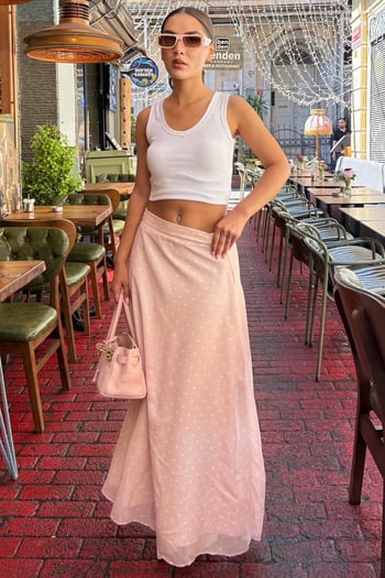 Pembe Minimal Puantiye Desen Şifon Astarlı Etek MG2821