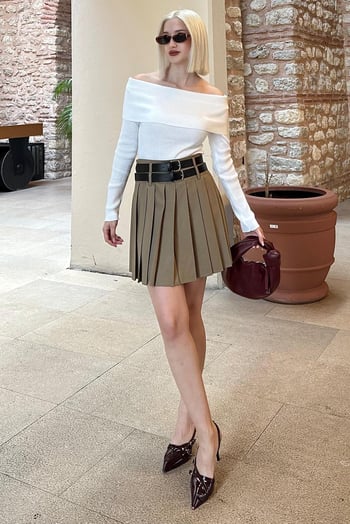 Bej Pileli İki Kemerli Kadın Etek MG2246