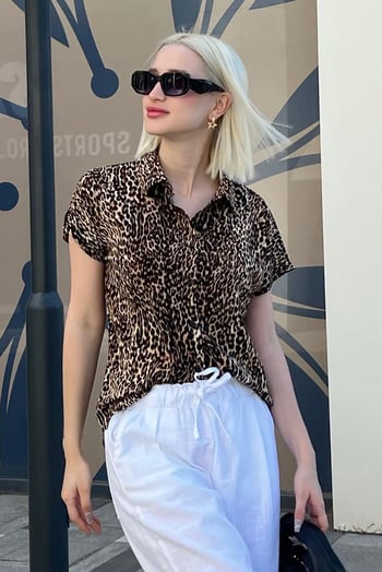 Bej Leopar Desenli Kısa Kollu Kadın Gömlek MG2098