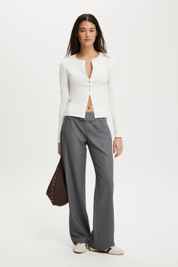 Beyaz Slim Fit Düğmeli Kadın Hırka MG2580