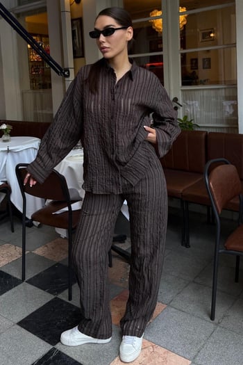 Acı Kahverengi Transparan Relax Fit Çizgili Takım MG2740