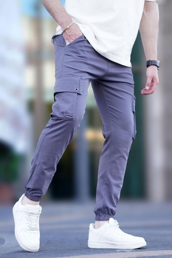 Men Gray Cargo Trousers 5647