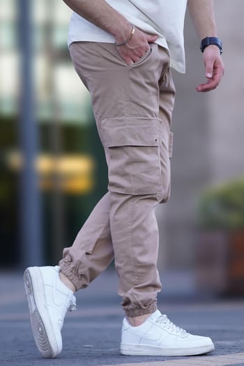 Men Stone Brown Cargo Trousers 5647