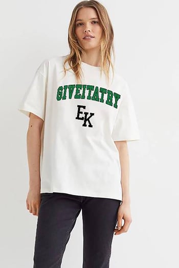 Kadın Beyaz Baskılı Oversize T-shirt MG1318