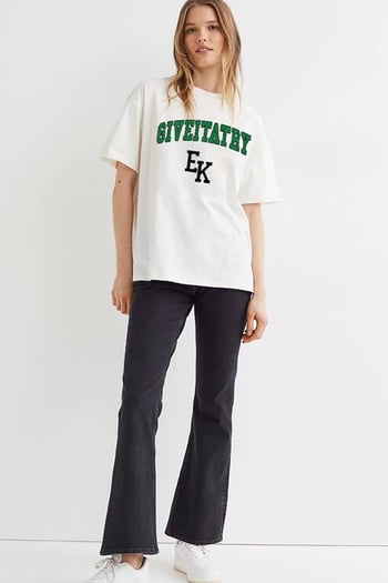 Kadın Beyaz Baskılı Oversize T-shirt MG1318