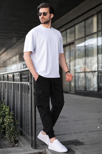 Men Black Cargo Trousers 5447