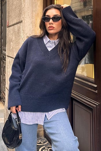 Lacivert V Yaka Oversize Kadın Triko Kazak MG2149