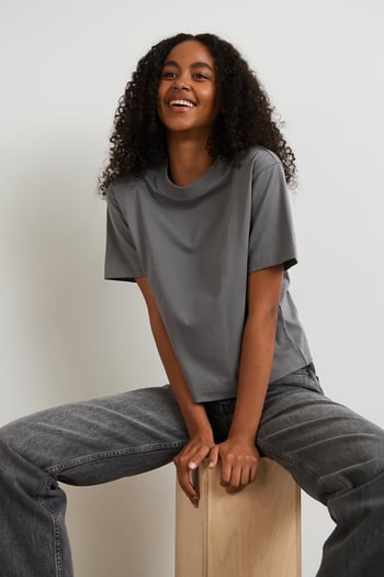 Mad Girls Smoke Gray T-shirt MG1284