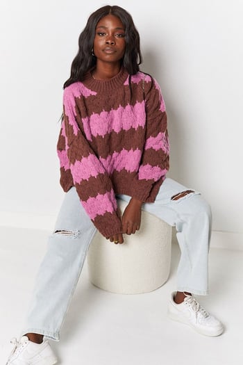 Pembe Desenli Oversize Kazak MG1205