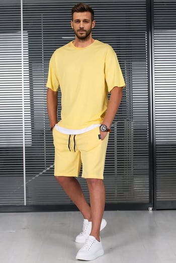 Madmext Men Yellow T-shirt Shorts Set 5668