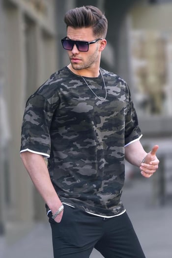 Madmext Men Black T-Shirt 4983