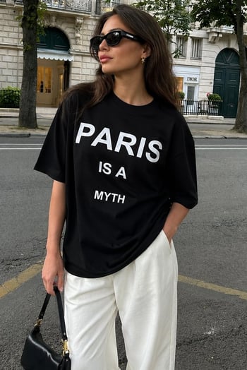 Siyah Paris Baskılı Kadın Tişört MG1654