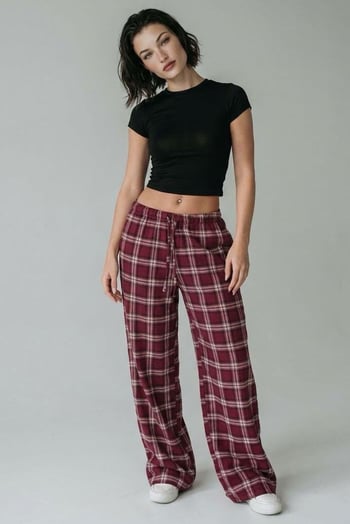 Bordo Lastikli Bel Geniş Paça Ekose Pantolon MG2658