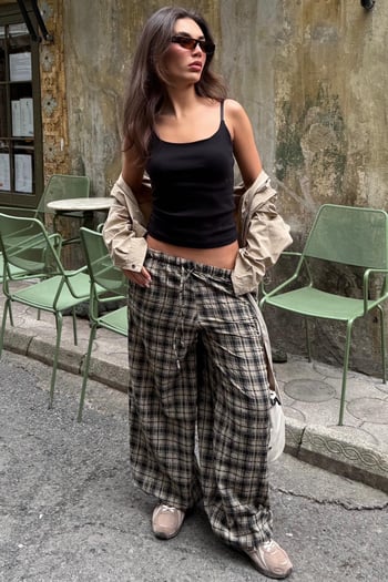 Bej Ekose Desenli Yüksek Bel Balon Fit Kadın Pantolon MG2726