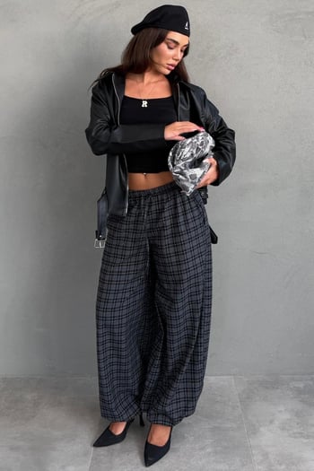 Siyah Ekose Desenli Beli Lastikli Balon Pantolon MG2905