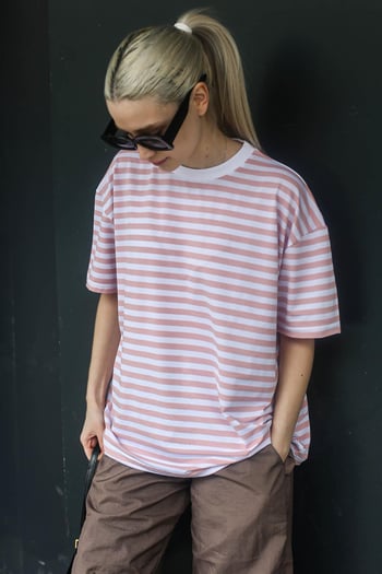 Pembe Çizgili Bisiklet Yaka Tişört MG1656
