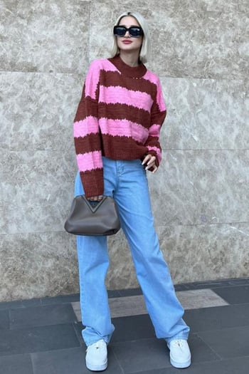 Pembe Desenli Oversize Kazak MG1205
