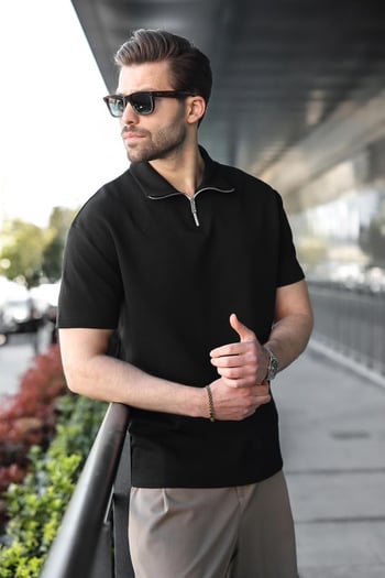 Siyah Yarım Fermuar Detaylı Polo Yaka Erkek Tişört E7184