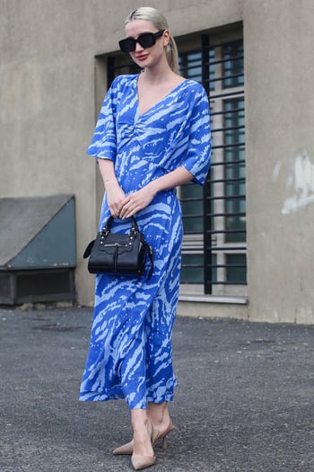 Saks Desenli V Yaka Midi Elbise MG1797